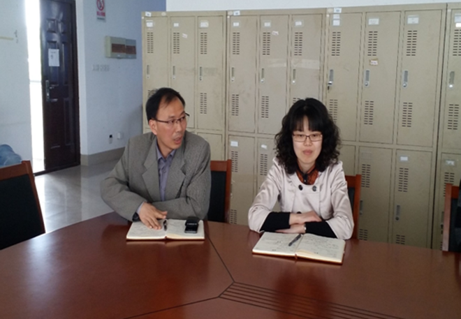 伟德国际19462014级硕士党支部开展“两学一做”组织生活会