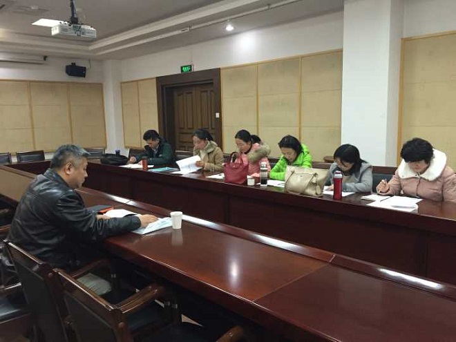 徐岩副校长参加伟德国际1946大外拓展部党支部专题组织生活