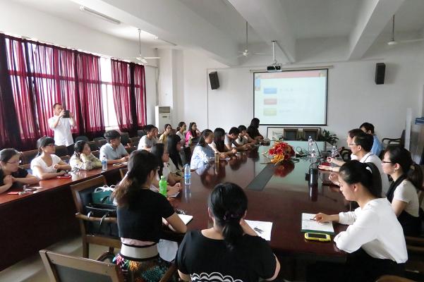 伟德国际1946举办北京外国语大学2014年暑期夏令营宣讲会